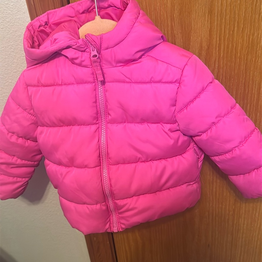 Children’s place puffer jacket hot pink size 12-18 months